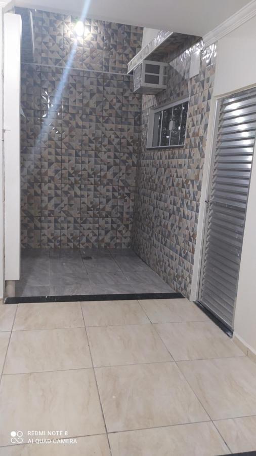 Pousada Quarto Com Frigobar,Ar E Garagem Gratuita Aparecida  Esterno foto